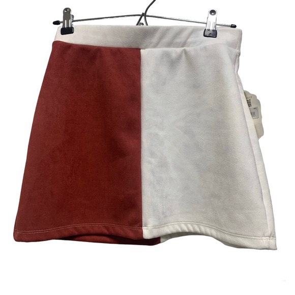 Altar’d State Two Toned Faux Suede Mini Skirt Size Medium - Picture 1 of 5